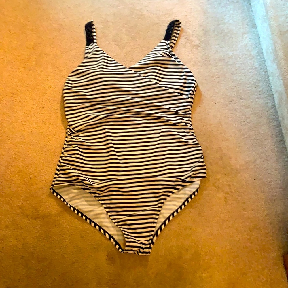 XL  black/white stripes women’s swimsuit